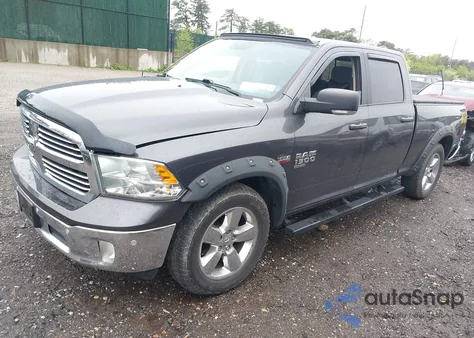 2019 Ram 1500 Classic Big Horn 4X4 6'4 Box из США, поврежденный, VIN 1C6RR7TTXKS658743